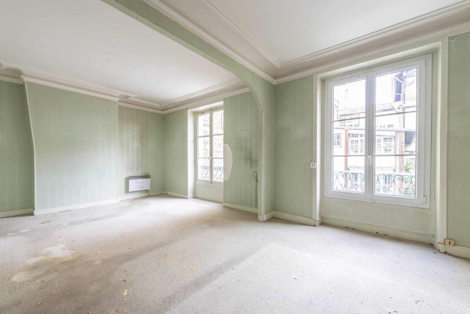 Double séjour T2/T3 à rénover rue Delambre Paris 75014