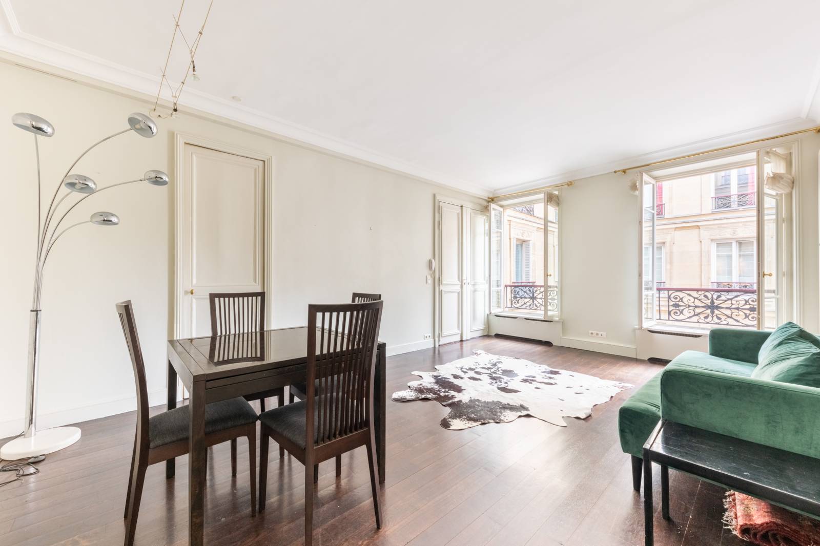 Appartement 3/4 pièces avec 2/3 chambres au 3ème étage avec ascenseur - Paris 4ème : rue Saint-Martin / rue Nicolas Flamel | Tour Saint-Jacques  