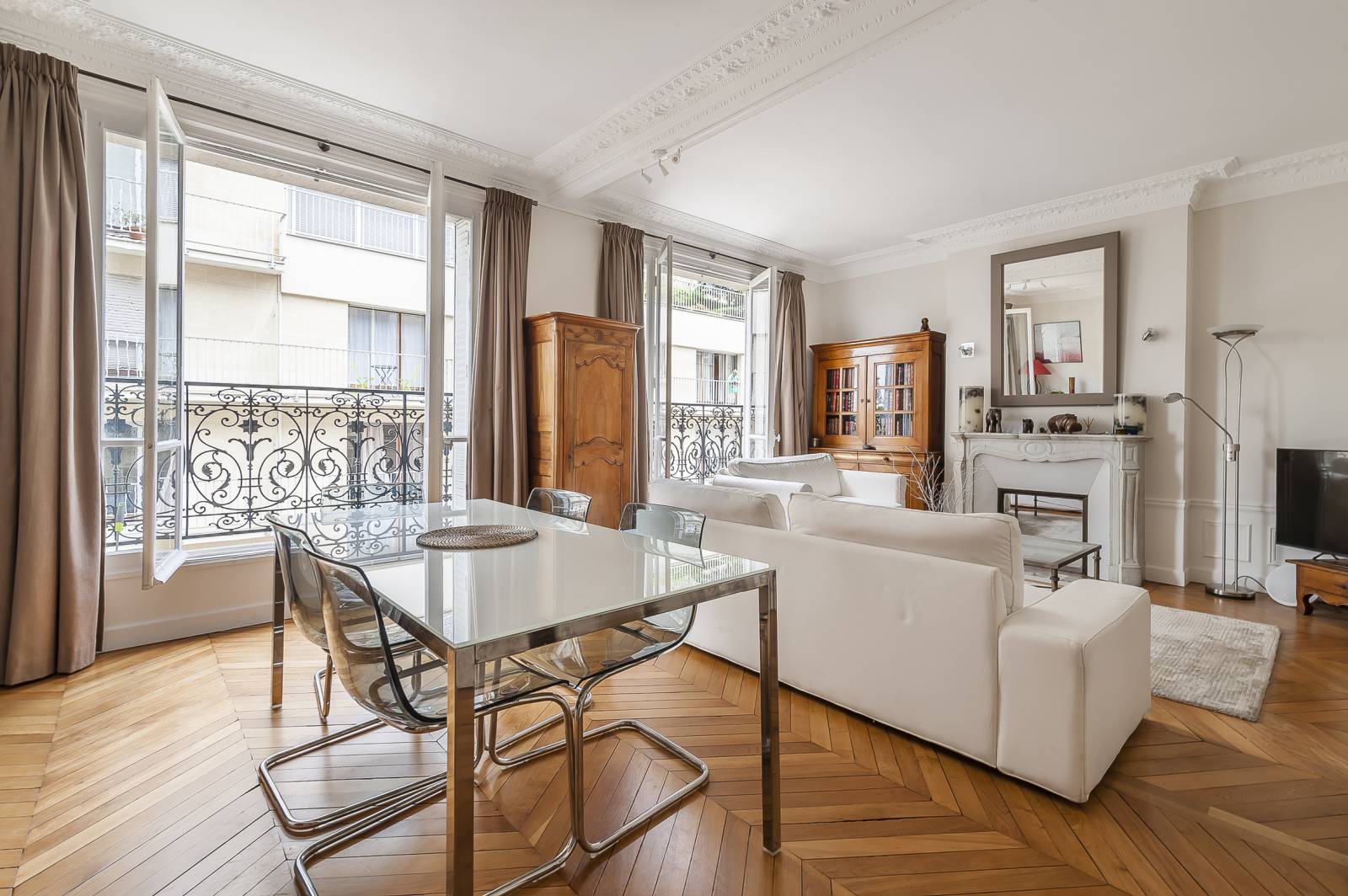 10 rue d'Ouessant, 75015 Paris - double séjour - appartement familial