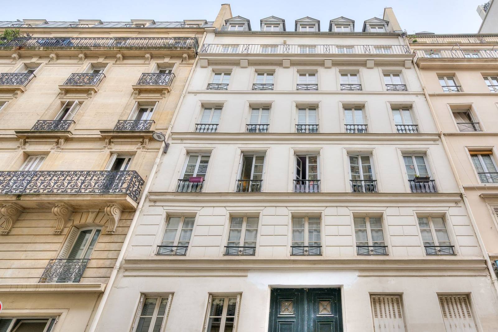 Appartement familial avec 3 à 4 chambres situé au 2ème étage d'un immeuble ancien : Paris 5ème : rue Toullier - Panthéon  