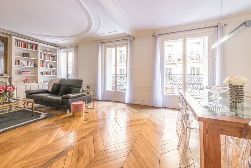 Appartement familial avec 3 chambres dans un immeuble Haussmannien de standing - Paris 6ème : rue Stanislas - métro Notre-Dame des Champs  