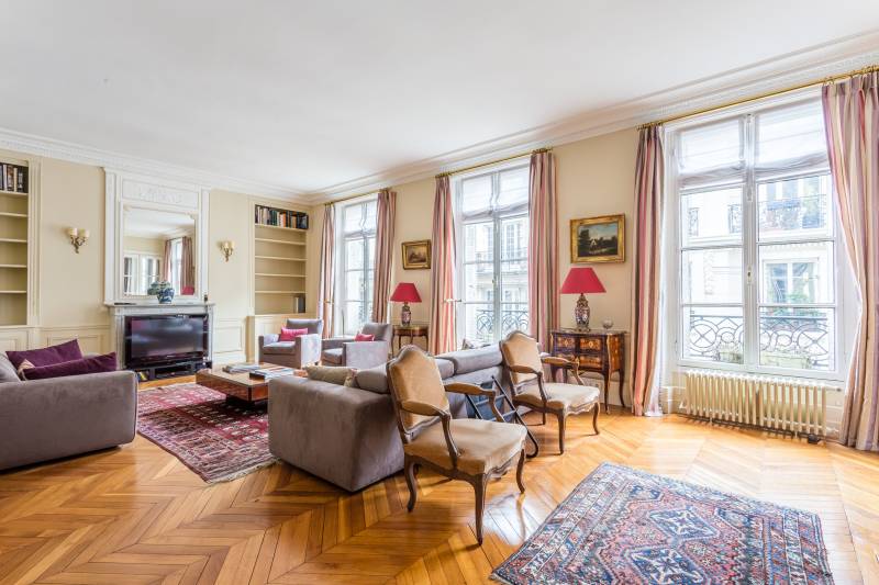 NON DISPONIBLE CAR ACTUELLEMENT LOUÉ - Appartement familial en étage élevé avec 4 chambres - Paris 6ème : rue Huysmans 