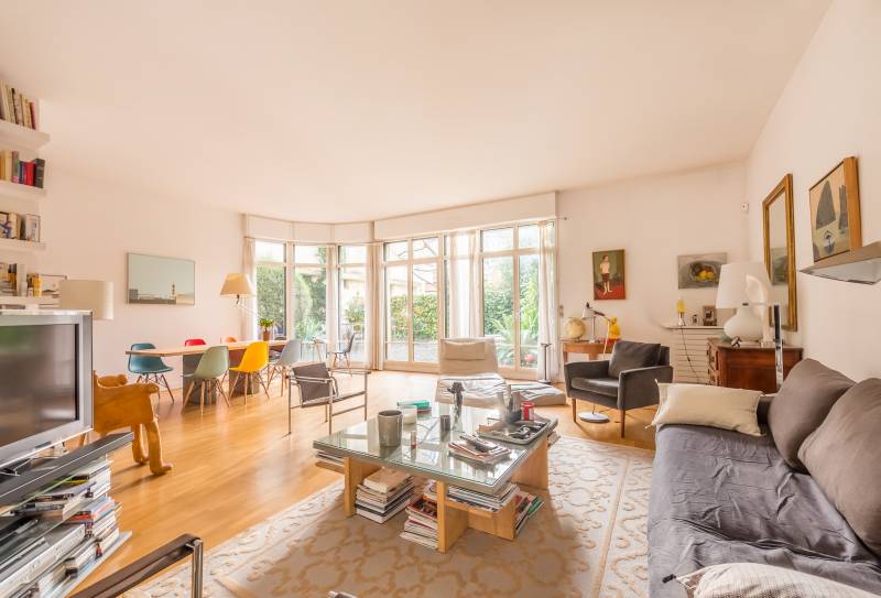 Salon de la maison familial avec terrasse et jardin - Paris 14ème