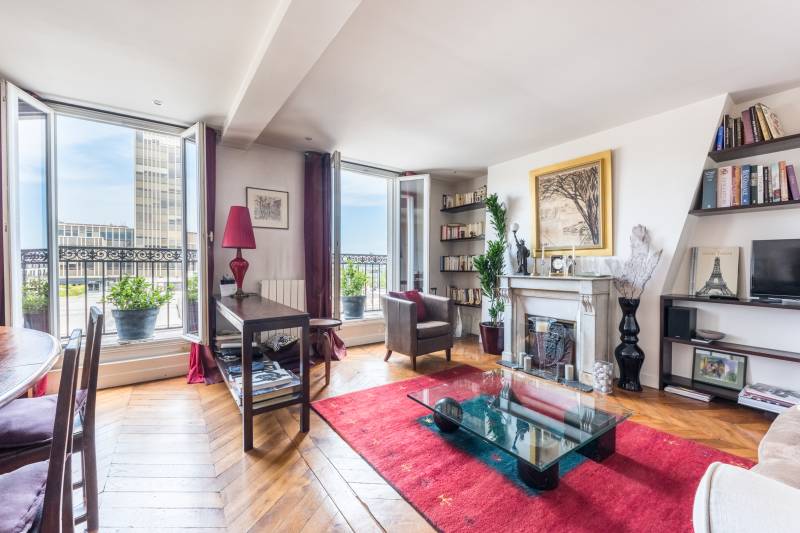 Appartement 3/4 pièces avec balcon filant situé au 5ème étage par escalier - Paris 14ème proche 6ème : rue du Départ | quartier Montparnasse  
