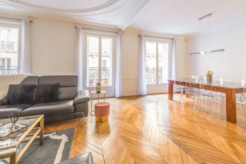Appartement familial avec 3 chambres dans un immeuble Haussmannien de standing - Paris 6ème : rue Stanislas - métro Notre-Dame des Champs  