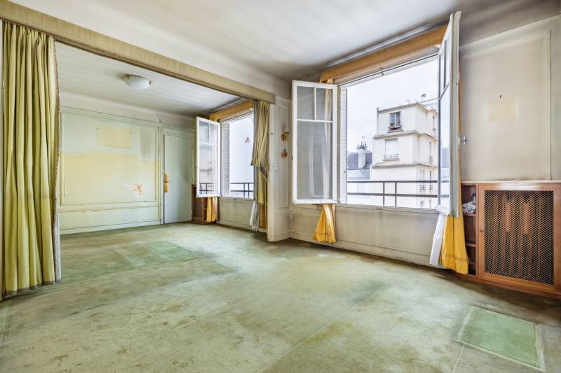 Séjour à rénover - appartement situé rue de Sèvres, Paris 6ème