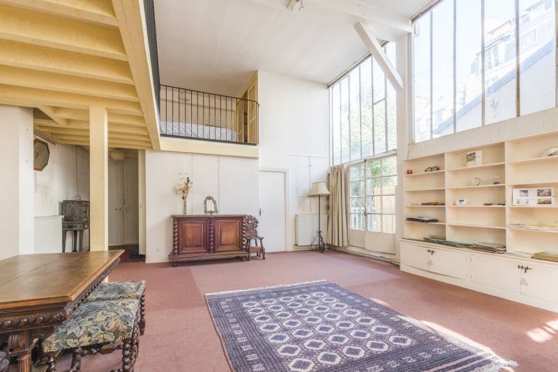 Loft avec potentiel - rue Notre Dame des Champs - A vendre - Paris 6