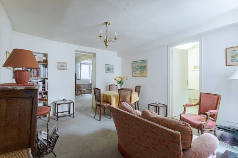 Appartement 2 pièces à rénover situé au 3ème étage par escalier - Paris 6ème : rue Gozlin | Saint-Germain-des-Prés  