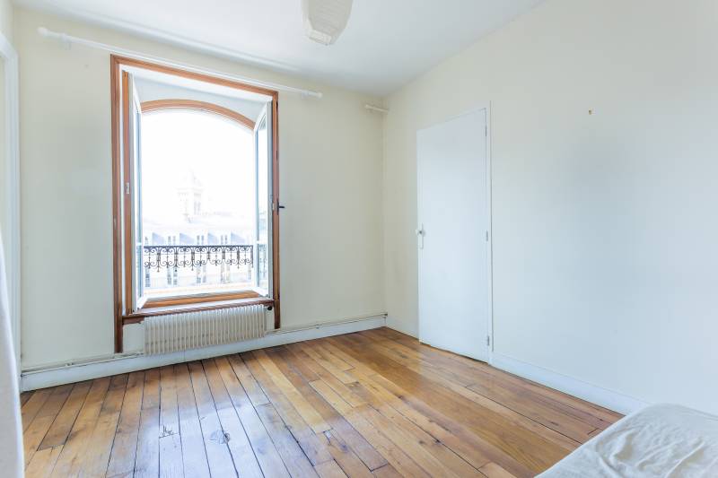 Appartement boulevard Raspail avec vue dégagée dans un immeuble haussmannien