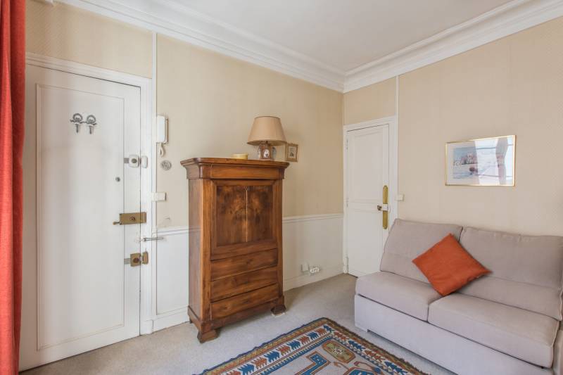 Entrée - appartement à vendre T2 rue du Cherche-Midi - Paris 6