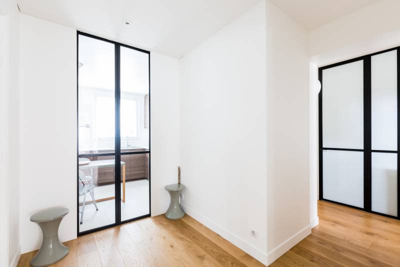 NON DISPONIBLE - Location vide - Appartement 3 pièces avec 2 chambres - Paris 14ème / limite 6ème : Boulevard du Montparnasse - métro Vavin  