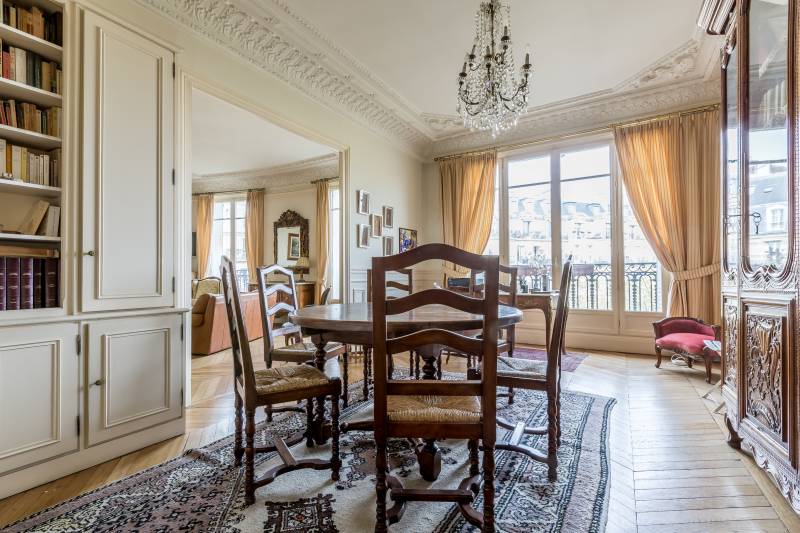 Appartement familial de standing dans un immeuble Haussmannien - Paris 6ème