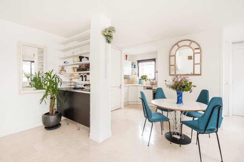 Salon - location meublée loft situé 216 Boulevard Raspail, 75014 Paris