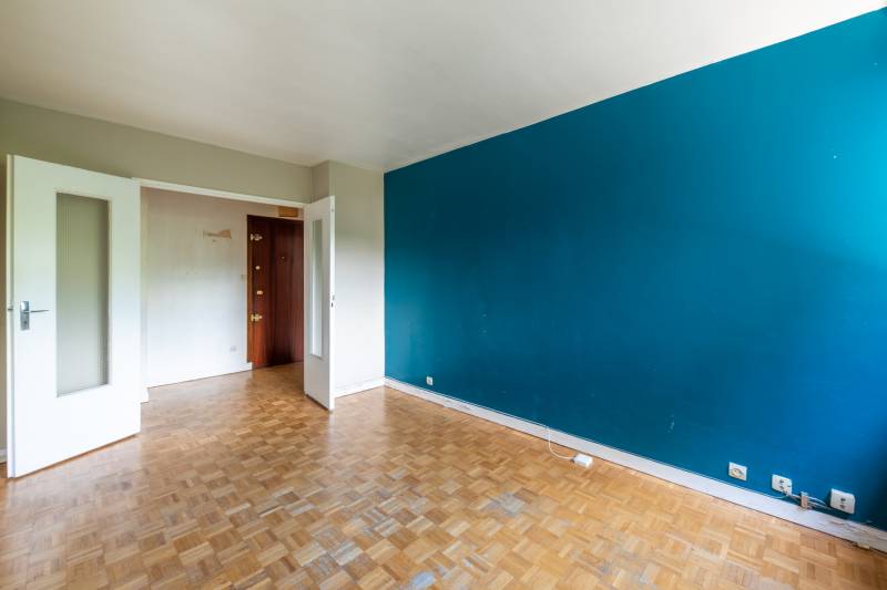 Appartement 2 pièces au 4ème étage avec ascenseur, balcon et parking : Paris 6ème : impasse Robiquet | quartier Notre-Dame des Champs  