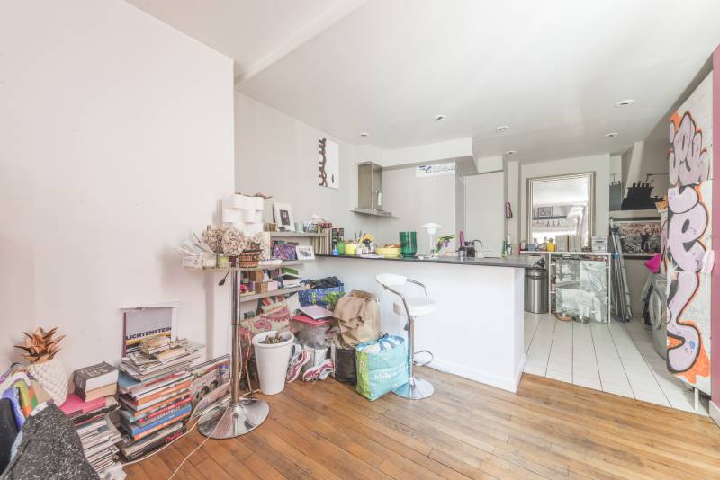Appartement 2 pièces au 5ème et 6ème étage avec ascenseur - Paris 7ème : rue de Bellechasse | métro Solférino  