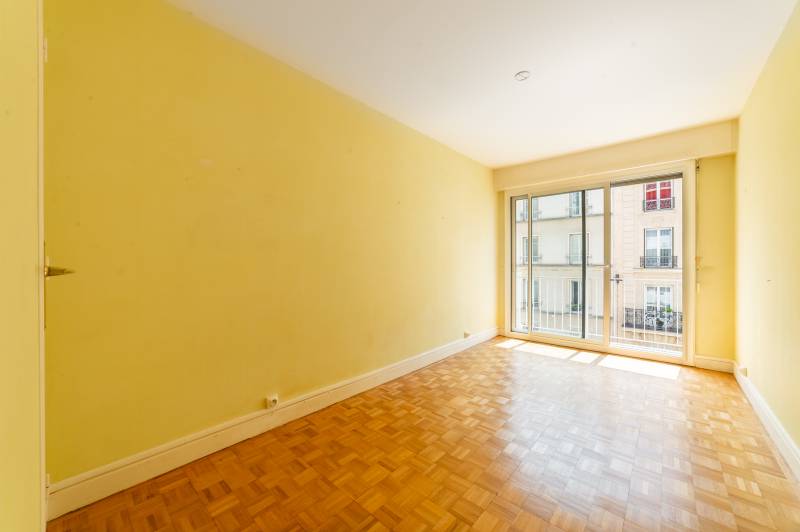 Séjour - appartement 3 pièces vendu dans le 15ème arrondissement de Paris - Century 21 Assas Raspail Paris 6ème