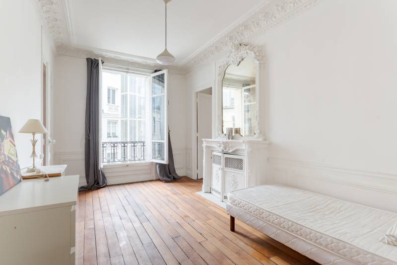 Appartement 4 pièces en étage élevé avec ascenseur - Paris 6ème : Boulevard Raspail | Notre-Dame des Champs  