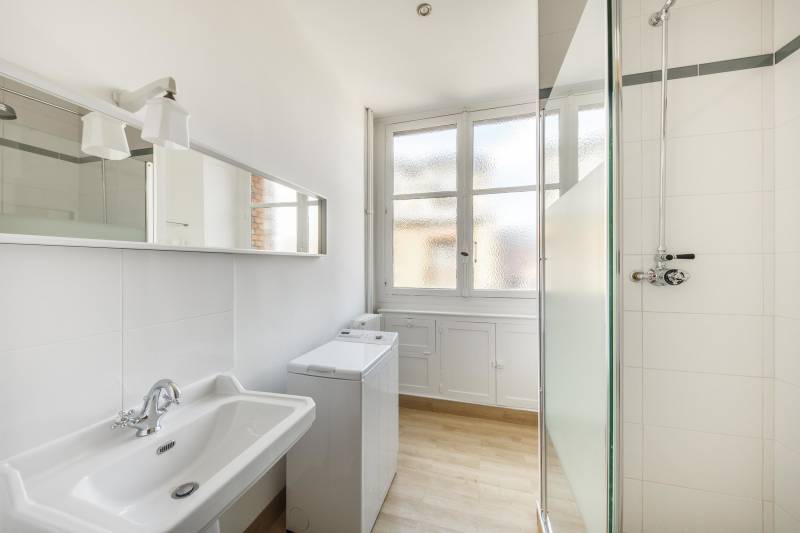 NON DISPONIBLE CAR ACTUELLEMENT LOUÉ - Appartement 2 pièces avec 1 chambre - Paris 7ème : quartier Saint Thomas d'Aquin  