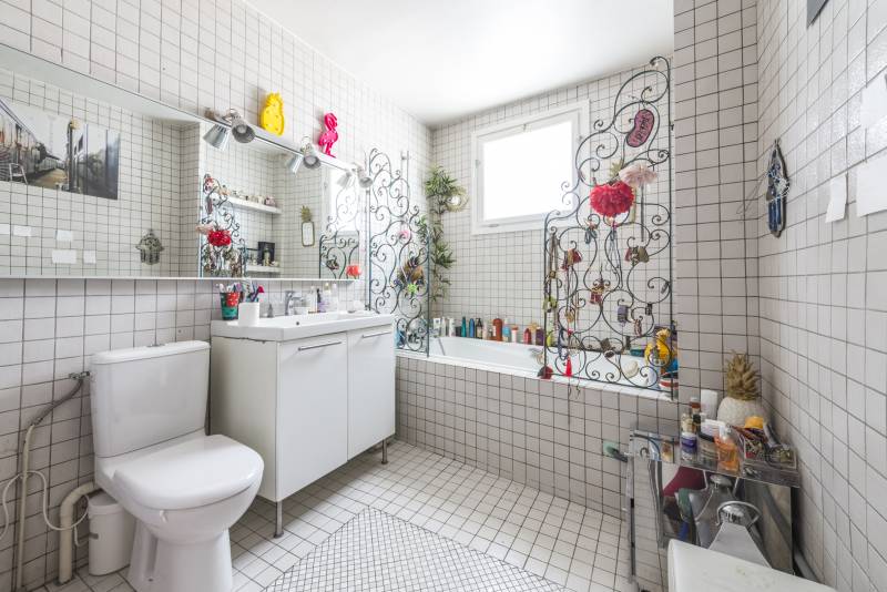 Appartement 2 pièces au 5ème et 6ème étage avec ascenseur - Paris 7ème : rue de Bellechasse | métro Solférino  