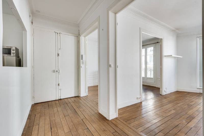 NON DISPONIBLE CAR ACTUELLEMENT LOUÉ - Location vide - Appartement 2 pièces au 4ème étage avec ascenseur - Paris 6ème : rue Régis | métro Vaneau - Saint-Placide  