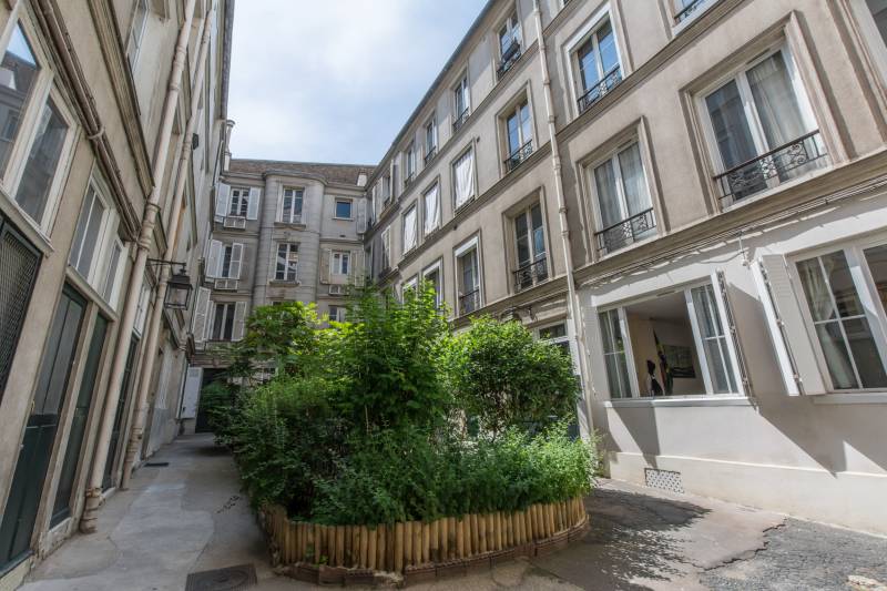 Cour - appartement à vendre T2 rue du Cherche-Midi - Paris 6