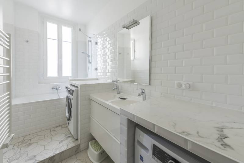 Appartement 4 pièces de standing - Paris 6ème : rue de Rennes | métro Saint-Placide  