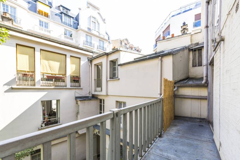 Loft avec balcon - à vendre - rue Notre Dame des Champs - Paris 6