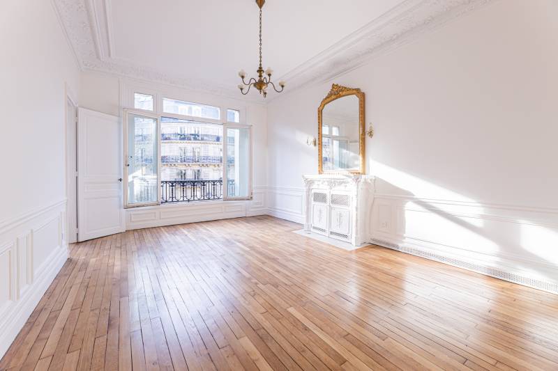 Appartement familial de prestige avec 4 chambres situé au 3ème étage avec ascenseur - Paris 6ème : Boulevard Raspail | quartier Notre-Dame des Champs  