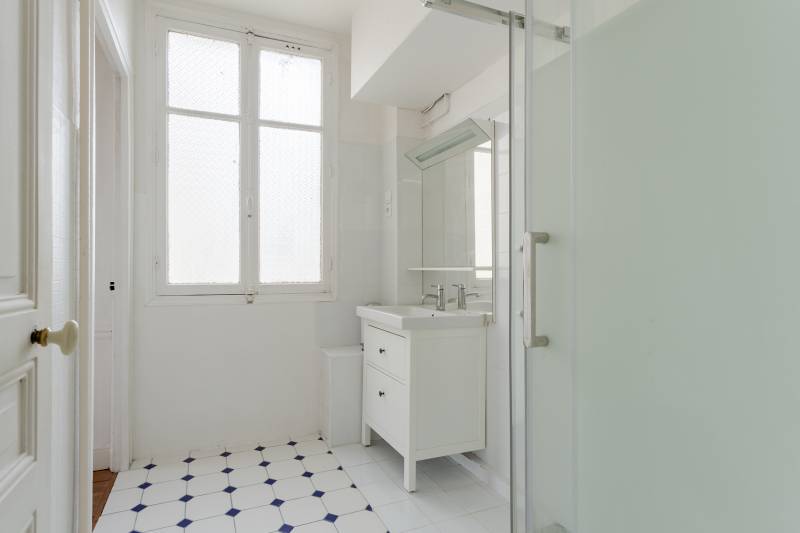 Appartement 4 pièces en étage élevé avec ascenseur - Paris 6ème : Boulevard Raspail | Notre-Dame des Champs  