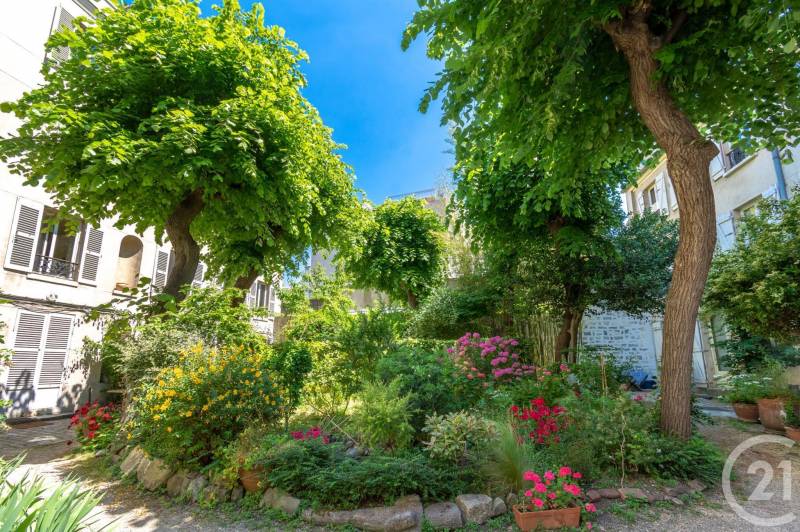 Maison - Cour arborée - rue d'Odessa - Paris 14ème