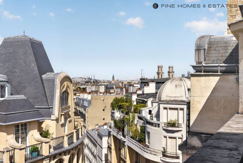 Appartement 5 pièces en étage avec ascenseur - terrasse et balcon - vue dégagée - Paris 6ème : rue Huysmans - proche du Jardin du Luxembourg  