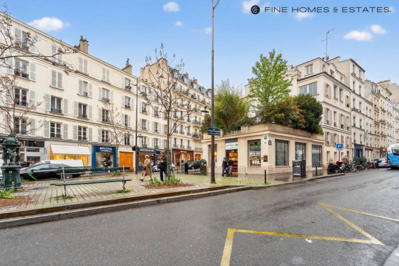 Appartement 2 pièces en duplex situé dans un immeuble ancien : Paris 6ème : rue Vavin - quartier Notre-Dame des Champs  