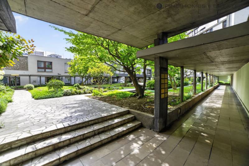 Appartement 2 pièces de 54 m² situé au 5ème étage avec ascenseur - Paris 14ème : Boulevard Edgar Quinet  