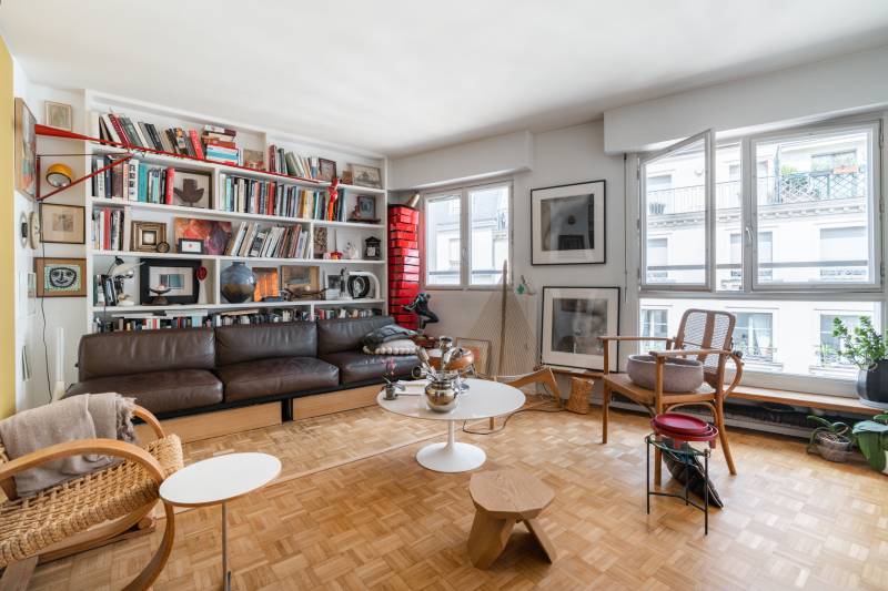 Appartement 2 pièces de 43m² situé au 5ème étage avec ascenseur - Paris 6ème : rue du Cherche-Midi  