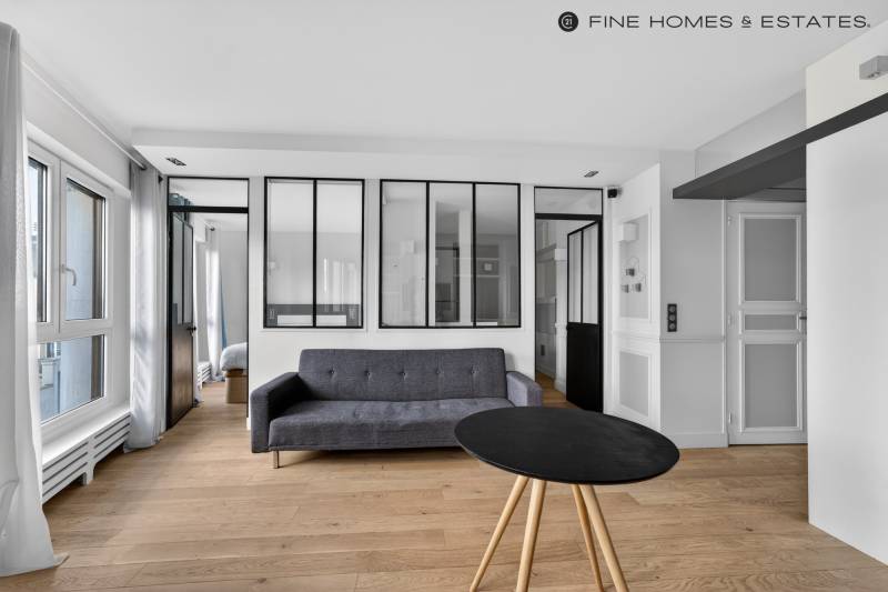 Appartement 2/3 pièces de 43 m² situé au 2ème étage avec ascenseur d'un immeuble semi-récent - Paris 6ème : rue du Cherche-Midi  