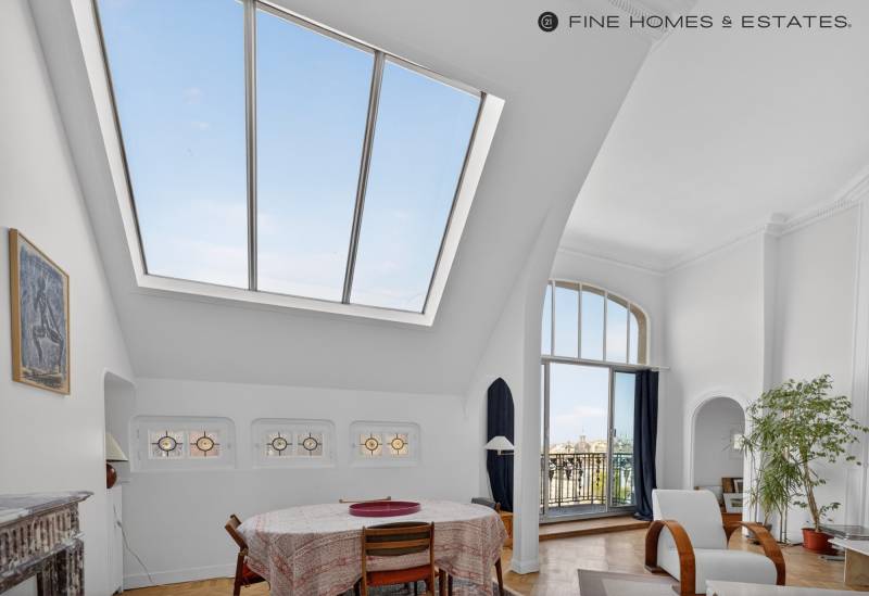 Appartement 5 pièces en étage avec ascenseur - terrasse et balcon - vue dégagée - Paris 6ème : rue Huysmans - proche du Jardin du Luxembourg  