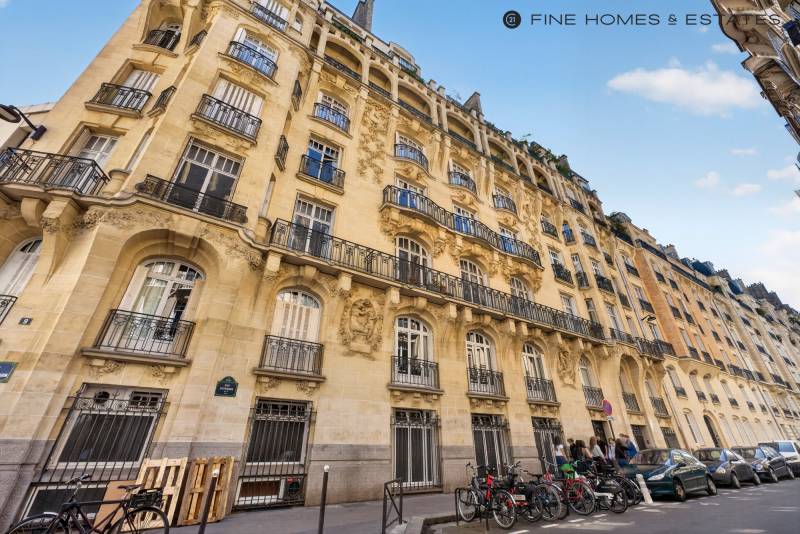 Immeuble de standing situé au 1 rue Huysmans, 75006 Paris - Century 21 Assas Raspail