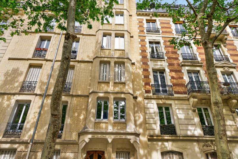 Appartement 4 pièces de 88 m² au 5ème étage avec vue dégagée - Paris 15ème : Avenue de Ségur - UNESCO  