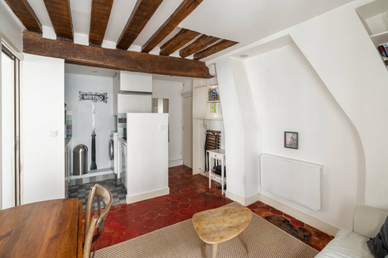 Appartement 2 pièces de 25m² situé au 3ème étage par escalier - Paris 6ème : rue des Canettes | quartier Odéon  