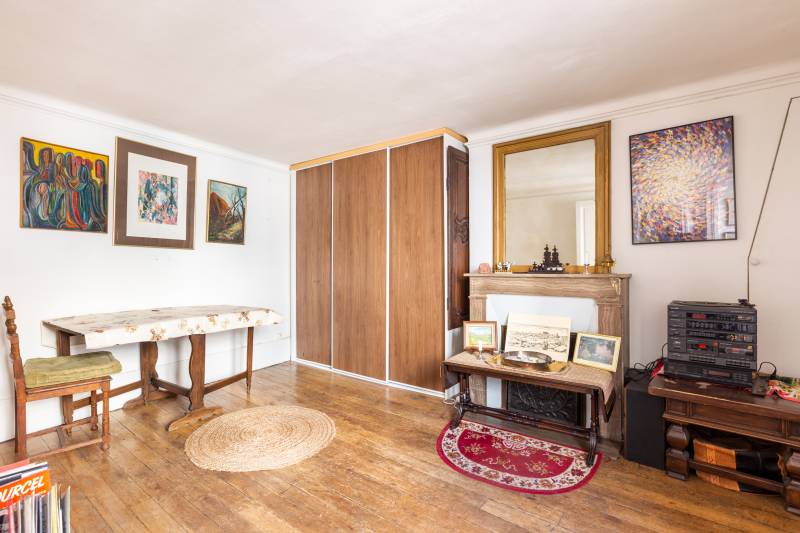Appartement 2 pièces de 35m² situé au 4ème étage par escalier - Paris 6ème : rue Gozlin | quartier Saint-Germain-des-Prés  