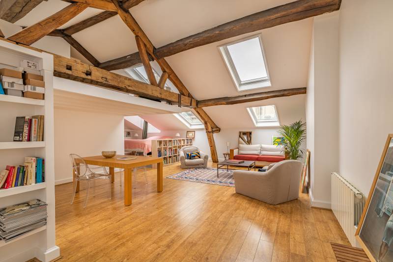 Loft au dernier étage proche du Musée d'Orsay - quais de Seine - Paris 7èem