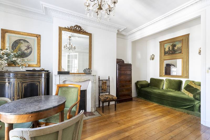 Appartement 3 pièces de 60 m² au 2ème étage - Paris 6ème : rue du Vieux Colombier - Saint-Sulpice  