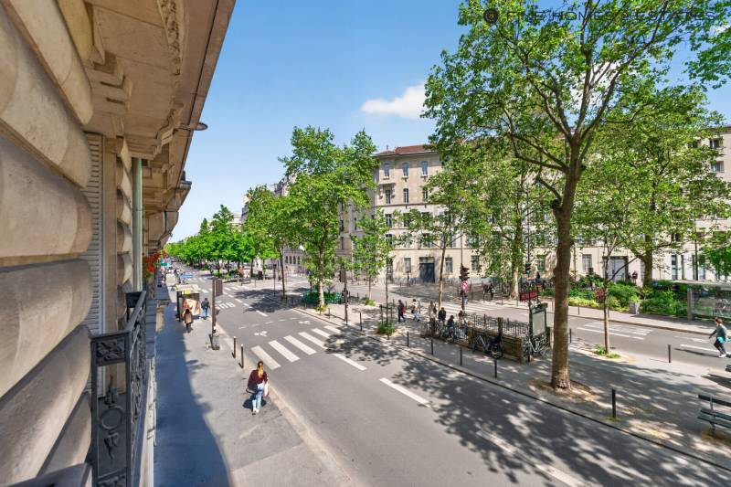 Appartement familial de 158m² avec 4 chambres - entièrement à rénover - Paris 6ème : Boulevard Raspail - métro Notre-Dame des Champs  