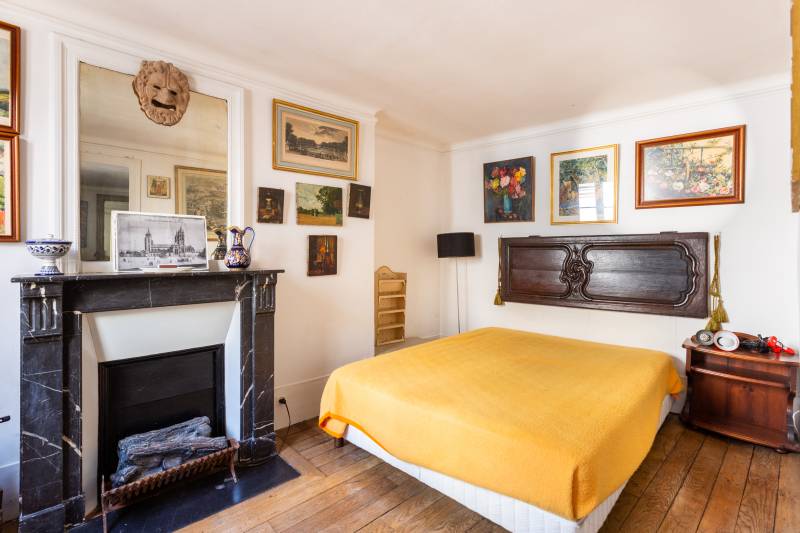 Appartement 2 pièces de 35m² situé au 4ème étage par escalier - Paris 6ème : rue Gozlin | quartier Saint-Germain-des-Prés  