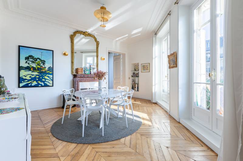 Appartement Haussmannien Paris 6 - Cheminée - Balcon 