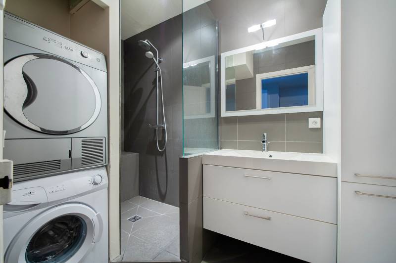 Appartement 3 pièces avec 2 chambres situé au rez-de-chaussée sur cour au calme - Paris 6ème : rue Notre-Dame des Champs  