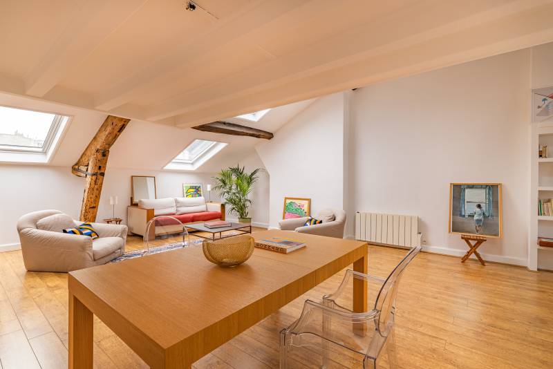 Loft au troisième et dernier étage d'un Hôtel Particulier de standing - Paris 7ème : rue de l'Université | Musée d'Orsay  