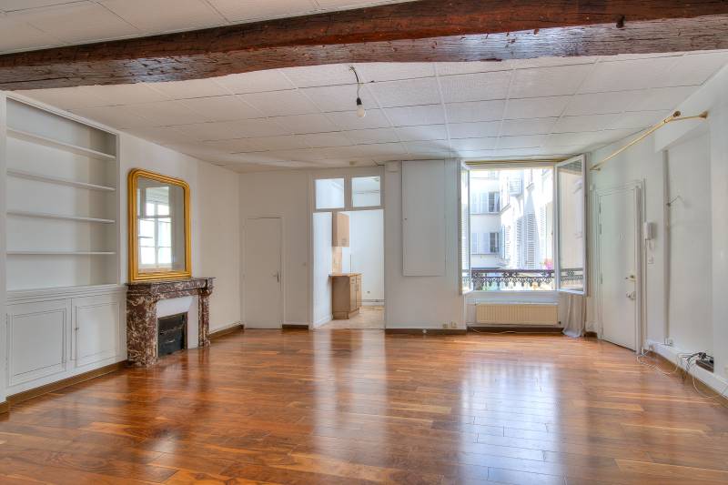 Appartement à rénover à Paris 6ème - rue Monsieur Le Prince - proche Jardin du Luxembourg