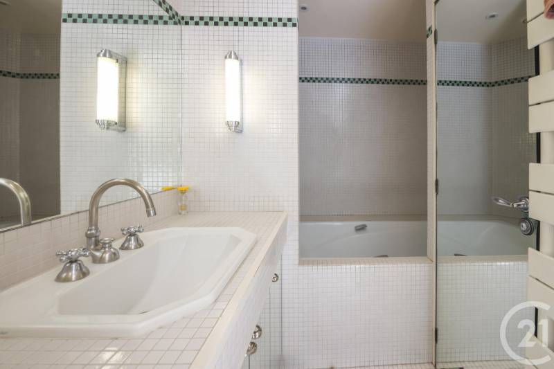 Salle de bains - appartement T2 à vendre rue Princesse - Paris 6ème