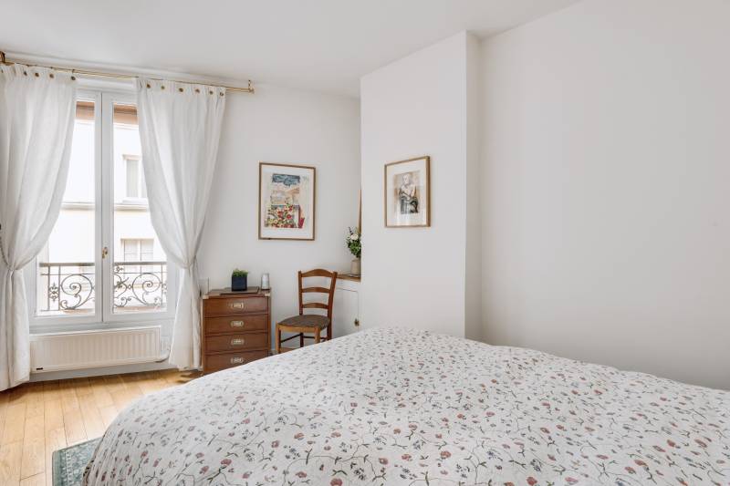 Appartement deux pièces de 33m² situé au 2ème étage par escalier - Paris 5ème : rue du Cardinal Lemoine | Place de la Contrescarpe | sectorisation Henri IV  